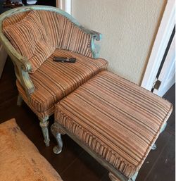 Chair w/ ottoman