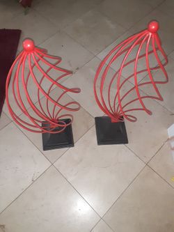 2 Art Pieces. Red / Bronze