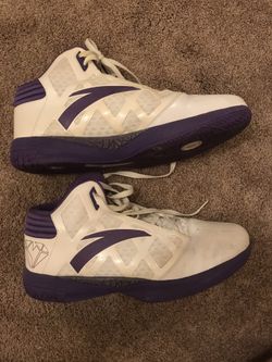 Luis Scola Phoenix Suns Argentina Game Used Worn Shoes Peak Shoes NBA Basketball Size 17.5