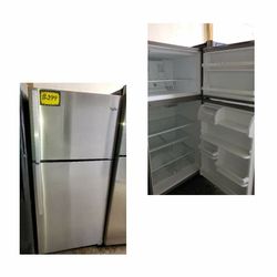Whirlpool top and bottom frige stainless steel working perfectly