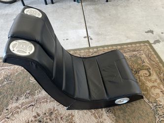 Gaming chair with Audio System