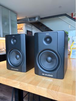 M-Audio BX5 Studio Monitor Speakers (Pair)