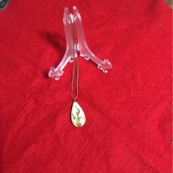 Vintage Resin Pendant With 2 Peacocks On A Colored Gold Chain