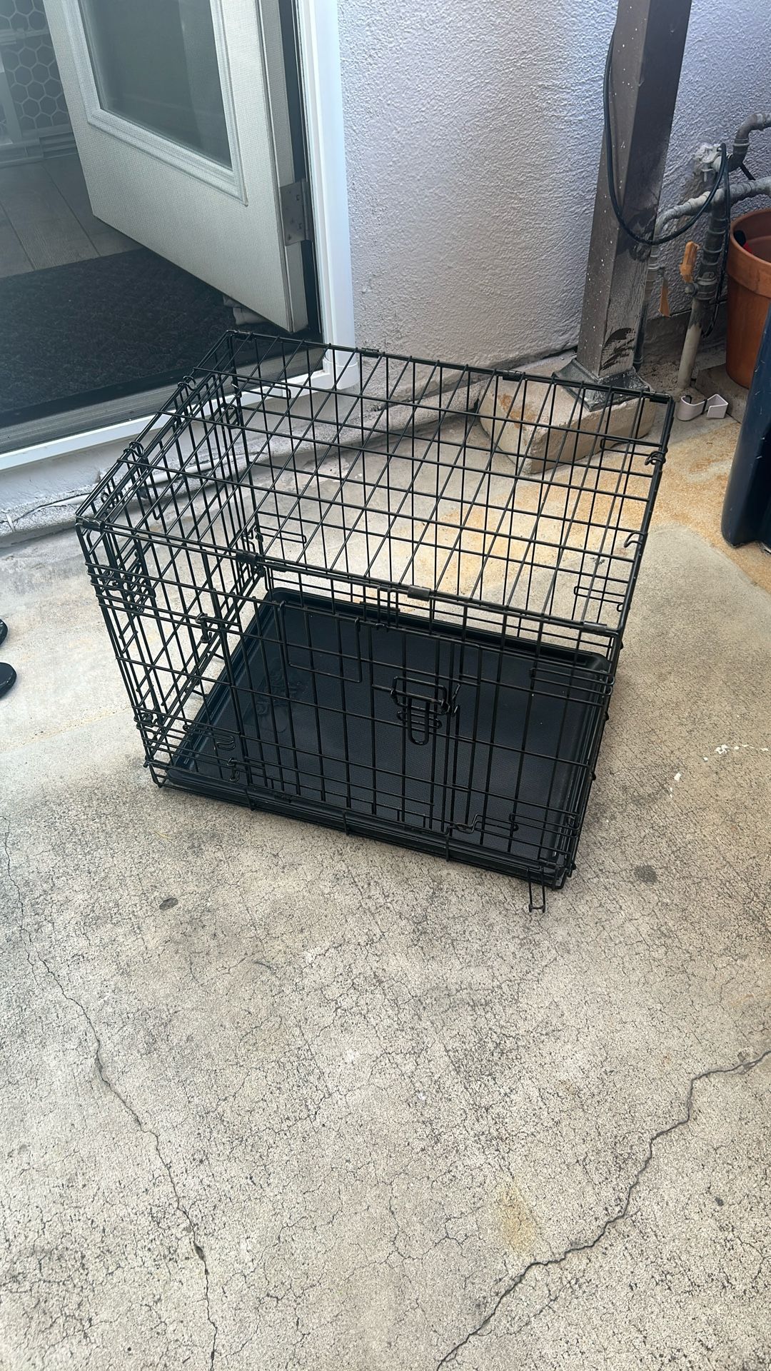 Small Dog Crate L24”xW17”xH19” With Bed