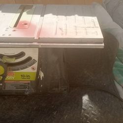 Craftsman Evolv 10-inch portable table saw