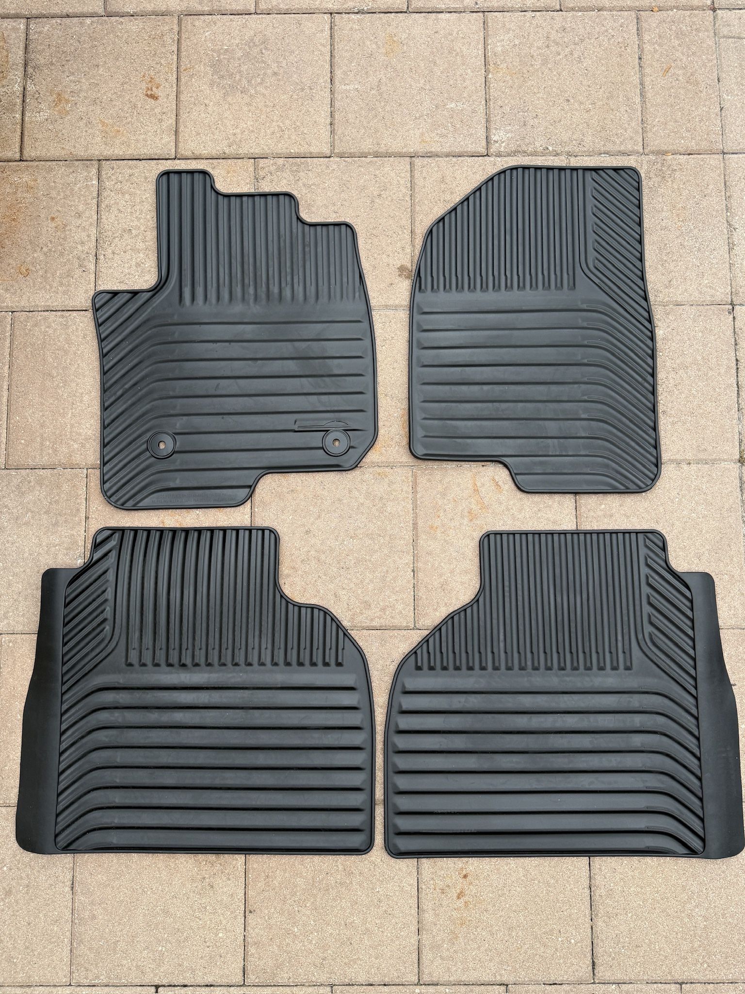GMC/Chevy OEM Rubber Floor Mats