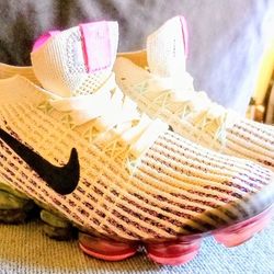Nike Womens Air Vapormax Flyknit 3 Fossil Pink Ivory Sneakers AJ6910-201 Size. 6.5