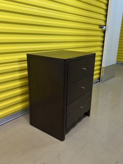 3-Drawer Brown Dresser