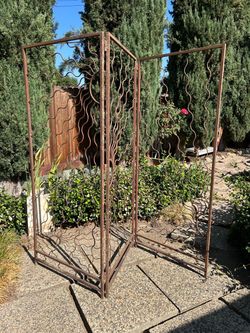 Decorative Metal Yard Art - Three Panel Divider