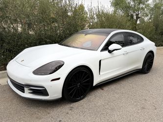 2019 Porsche Panamera