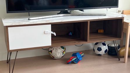TV Stand / Marble stone top great condition