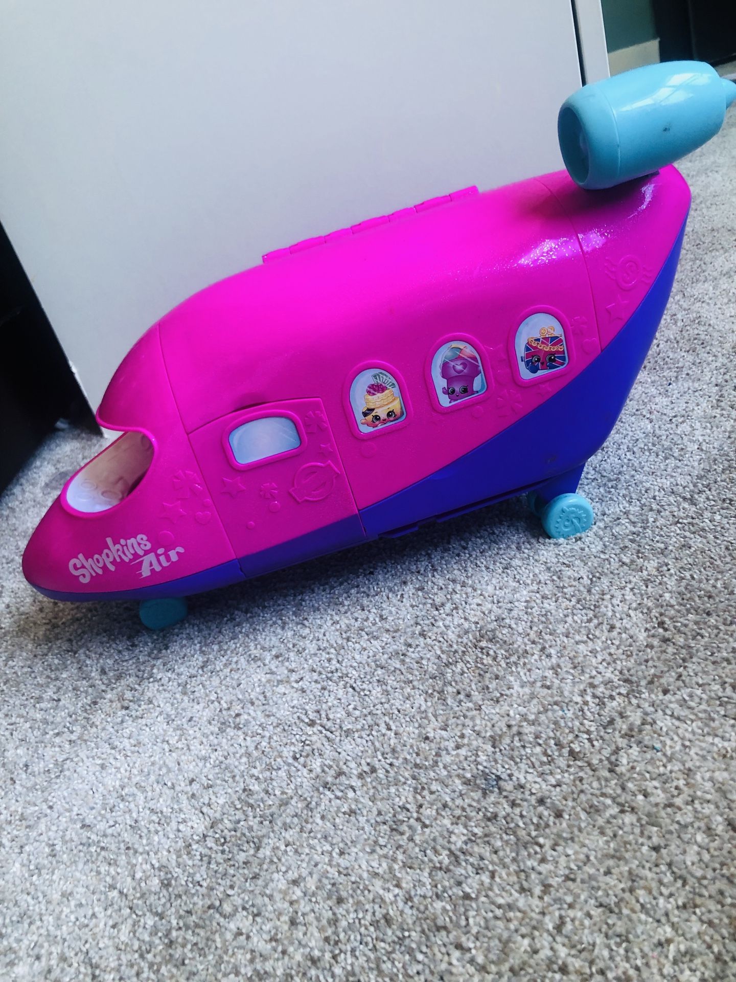 Shopkins plane