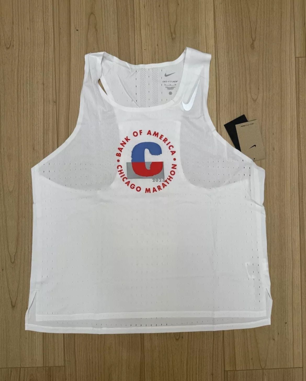 Nike Chicago Marathon AeroSwift Running Singlet Tank Top men size XL, brand new with tags!