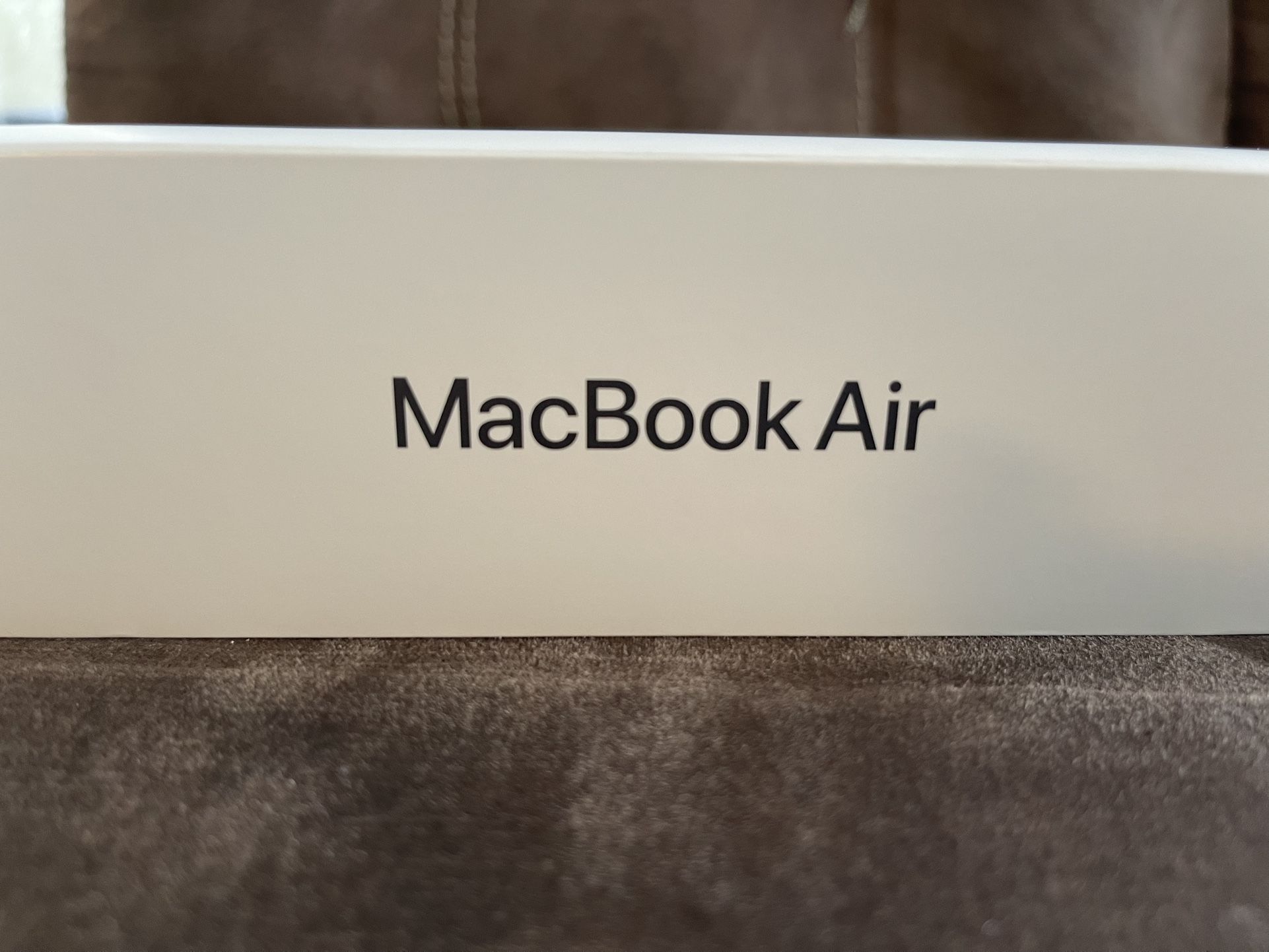 Brand New 2025 MacBook Air 15inch - M4 Processor, 16GB RAM, 256GB SSD