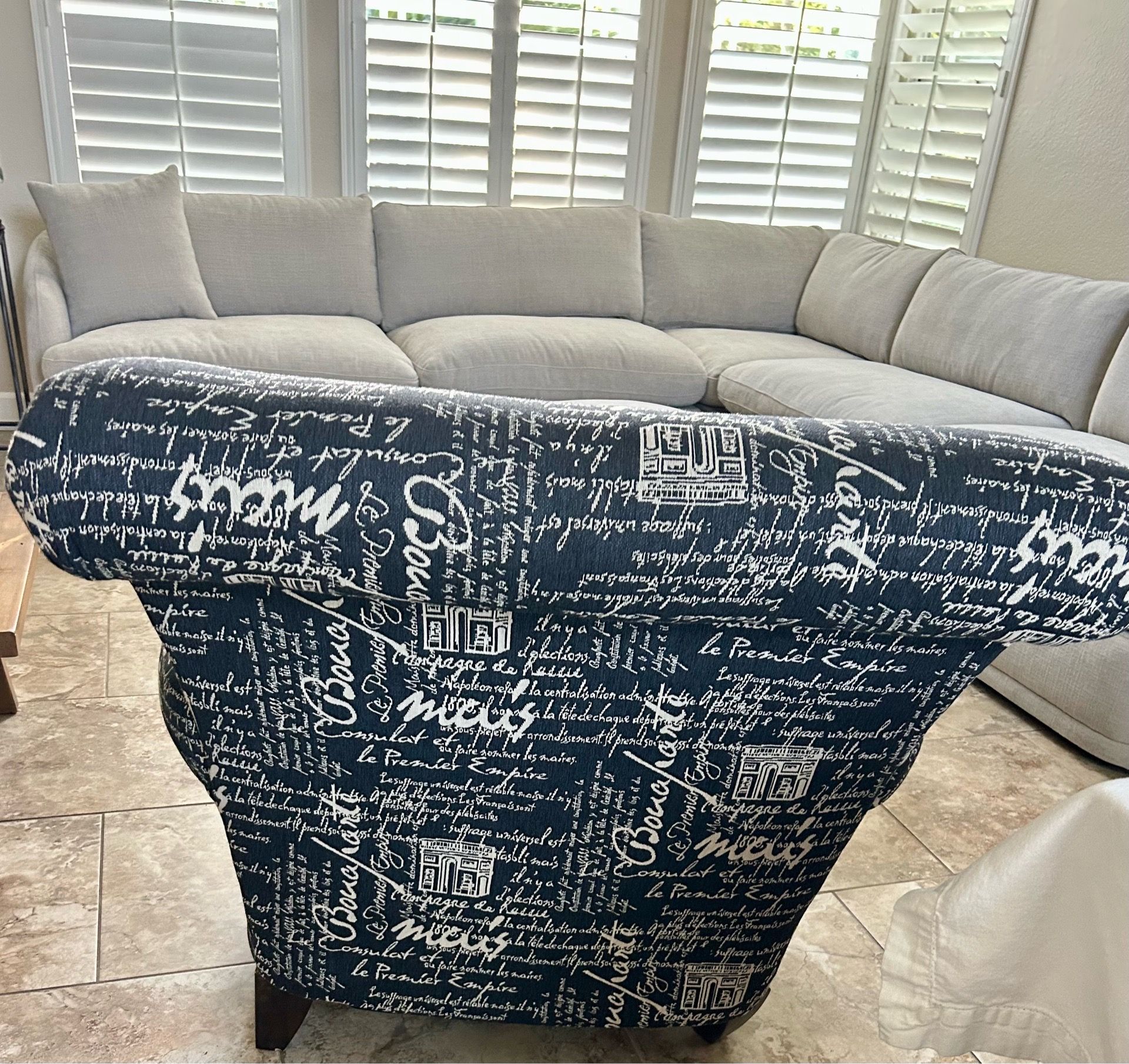 Set of arm chairs