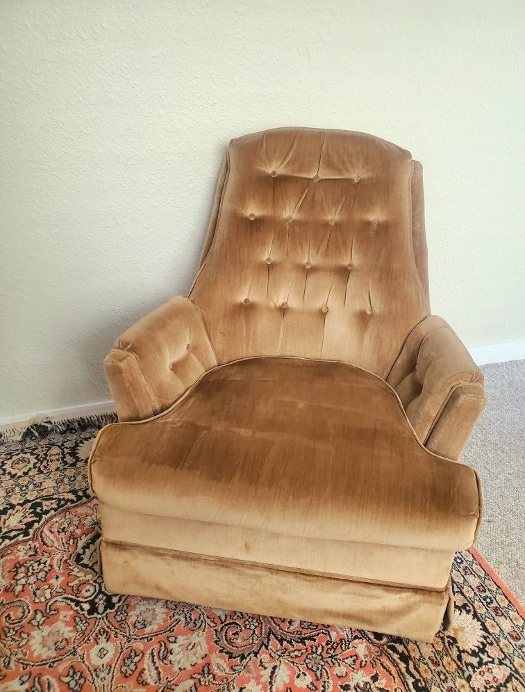 Lounge Chair