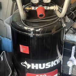 Husky 20 gallon air compressor