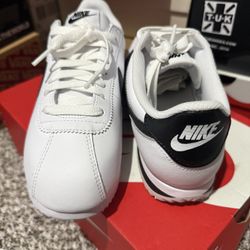 Woman’s Nike Cortez 