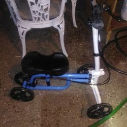 knee walker