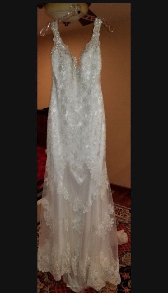 Pronovias Mermaid Style Wedding Dress