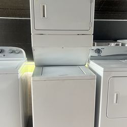 27W” whirlpool stackable washer & dryer: todo le funciona perfecto