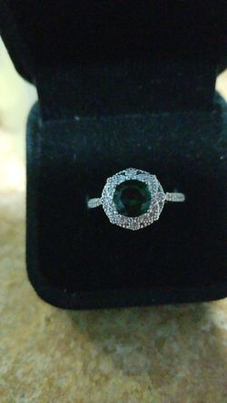 Size 7 emerald ring sterling silver