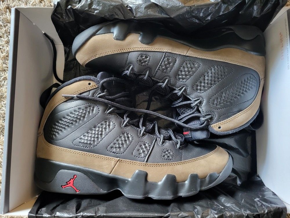 Air Jordan Retro 9 Olive Size 9