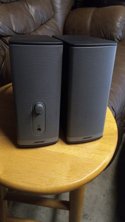 Bose Speakers Read Description 