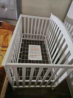 It's baby's Crib It's Brand New