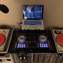 DJ equipment 