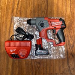 Milwaukee M12 Fuel Brushless 5/8” SDS-Plus Rotary Hammer Kit (2416-20) Tool Only (1) 4.0 Ah Battery (1) M12 Charger