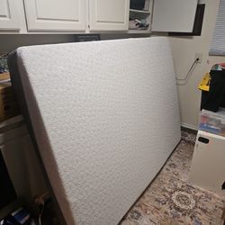 FULL SIZE FOAM  MATTRESS  