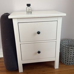2 matching IKEA night stands