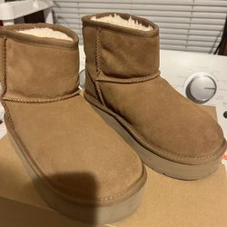 Girls Platform Uggs