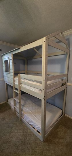 Bunkbed Twin over Twin