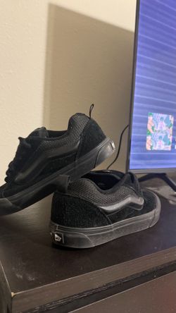 Knu school vans all black