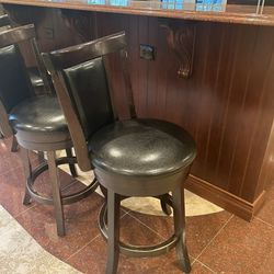 Set of 4 wooden bar stools