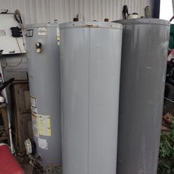 40 Gallon Natural Gas Water Heater 