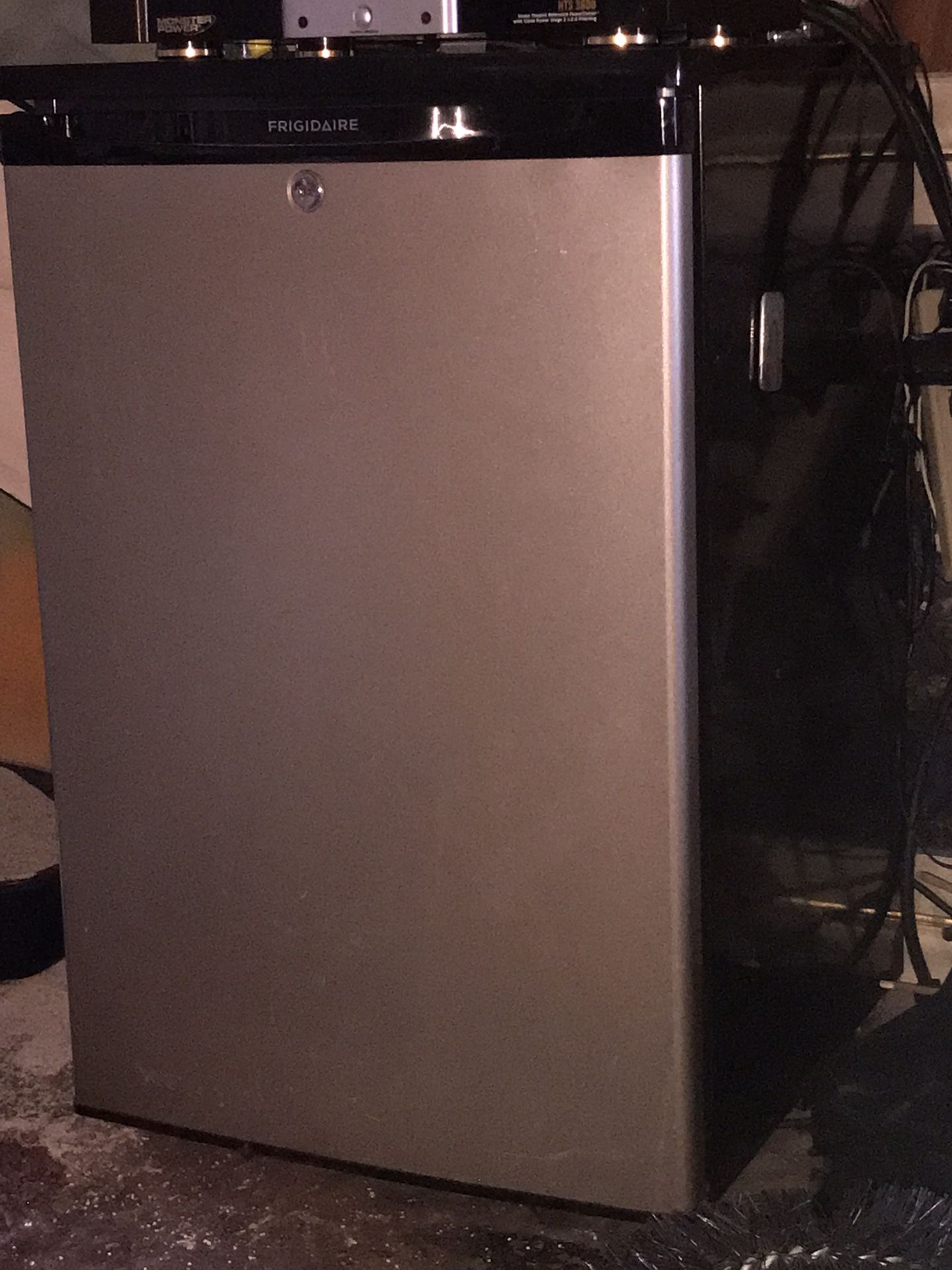 FRIGIDAIRE