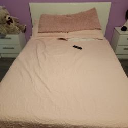 5-Piece White Bedroom Furniture Set