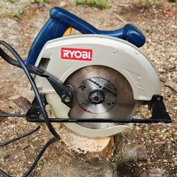 Ryobi 7 1/4in Circular Saw