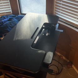 Rising Standing Desk