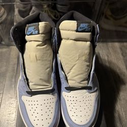 Air Jordan 1 University Blues