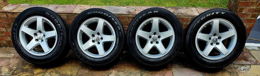 Dodge Charger/Challenger Tires And Tims