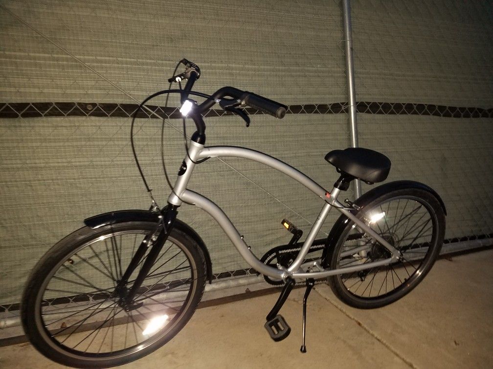 Brand new 7 speed beach cruiser by Tuesday bikes