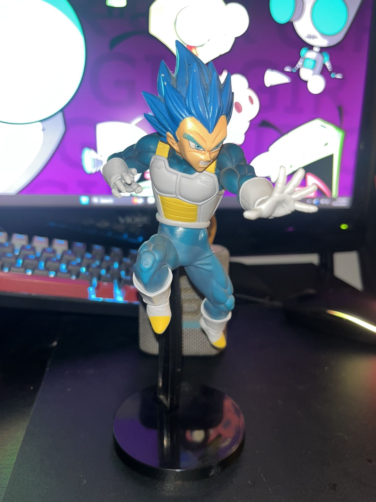 Super Saiyan God Vegeta Dragon Ball Statue
