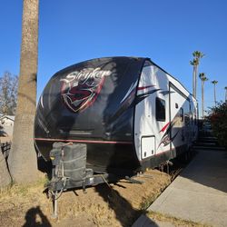 2018 Stryker Toy Hauler Barely Used