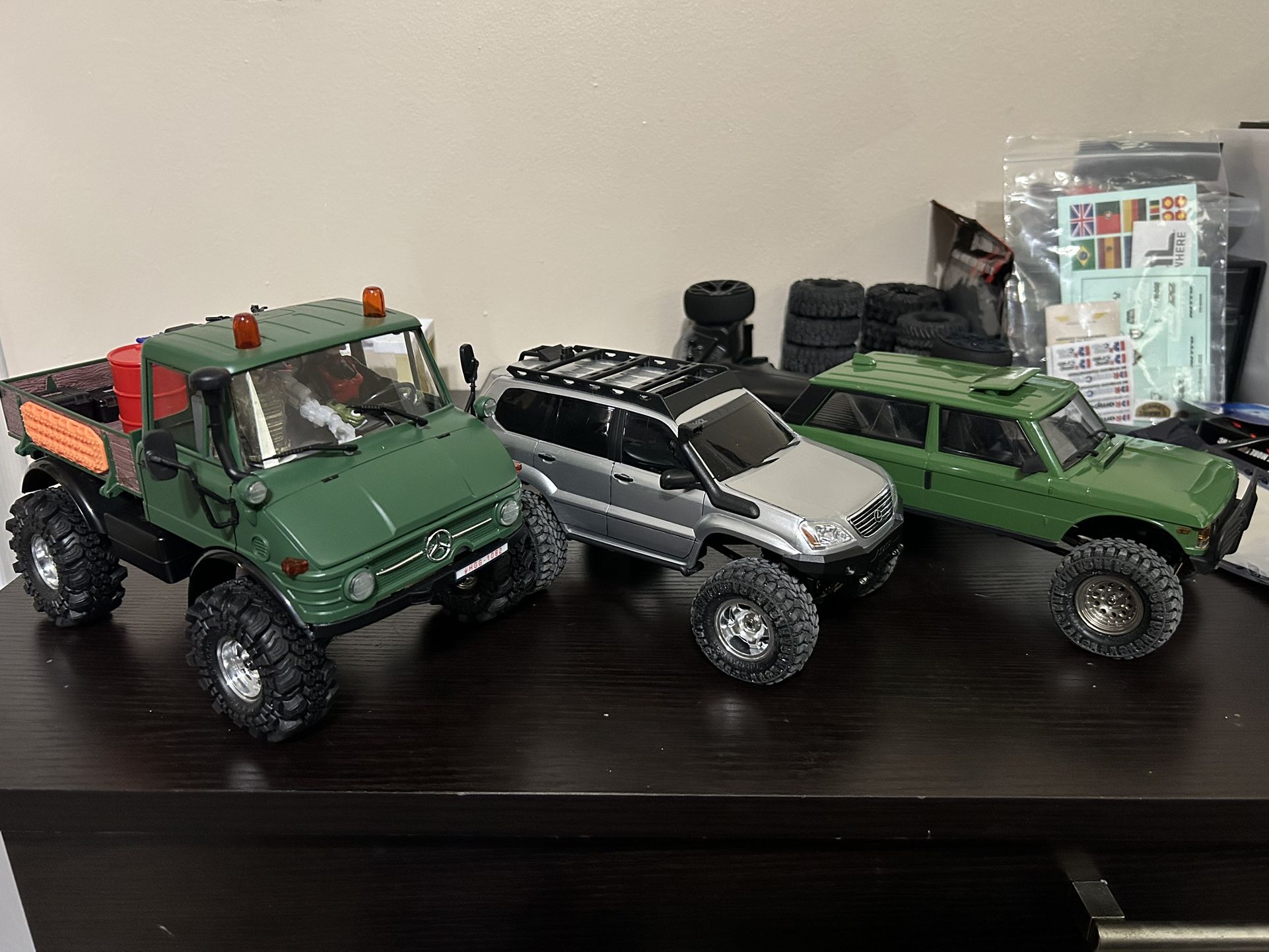 1/24 Scale Rc Crawler Lot Scx24 Fcx24 Fcx24m