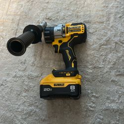 DCD998 Hammer Drill I Batería 8.0 No Cargador $200