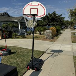 Basketball Hoop 